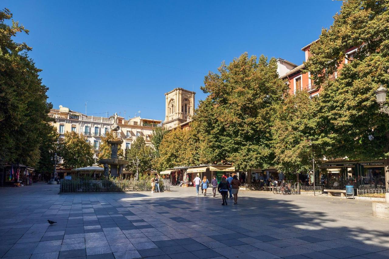 Dreaming Bib Rambla - Free Parking Apartment Granada Luaran gambar