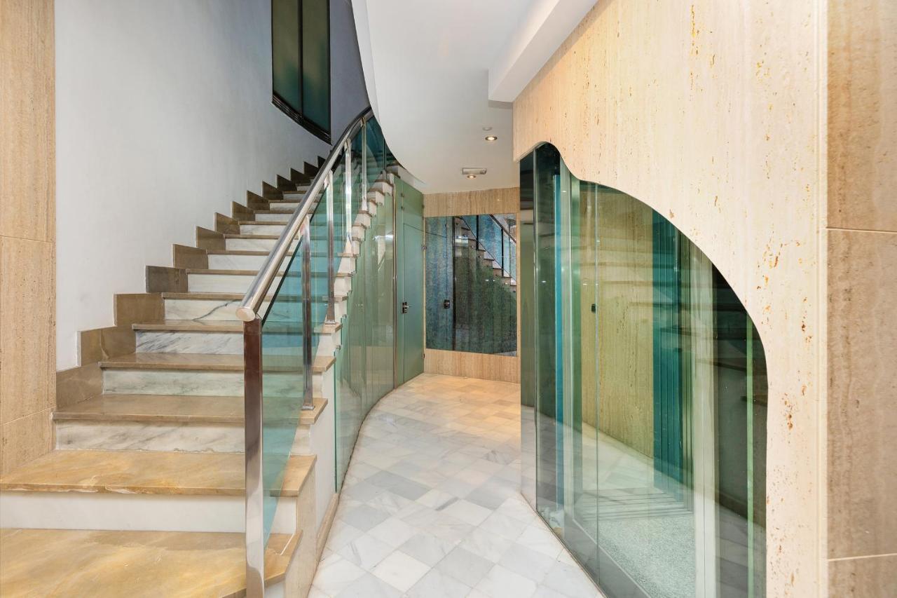 Dreaming Bib Rambla - Free Parking Apartment Granada Luaran gambar