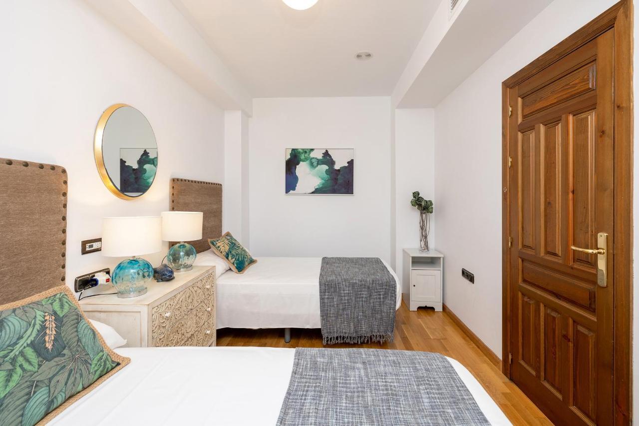 Dreaming Bib Rambla - Free Parking Apartment Granada Luaran gambar